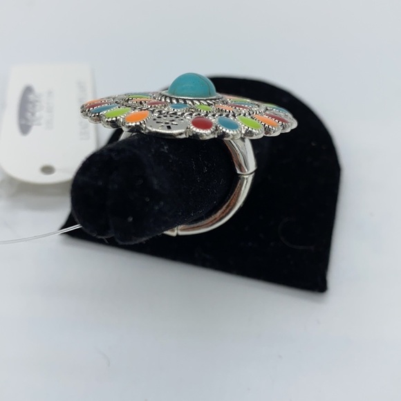 REDUCED BY $10 Multi-Color Antique Silvertone Stretch Ring NWT - Picture 3 of 4